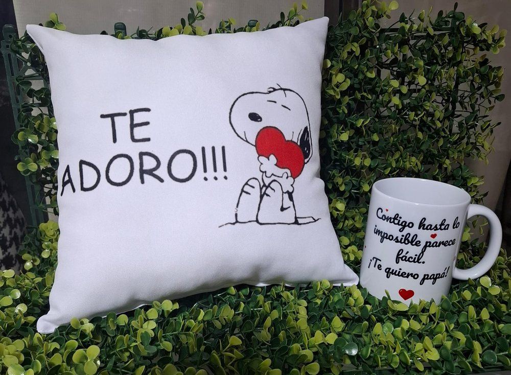 Cojín personalizado «TE ADORO!!!» con taza a juego con dedicatoria para papá